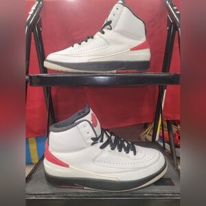 Jordan 2 Retro Chicago Sneakers
